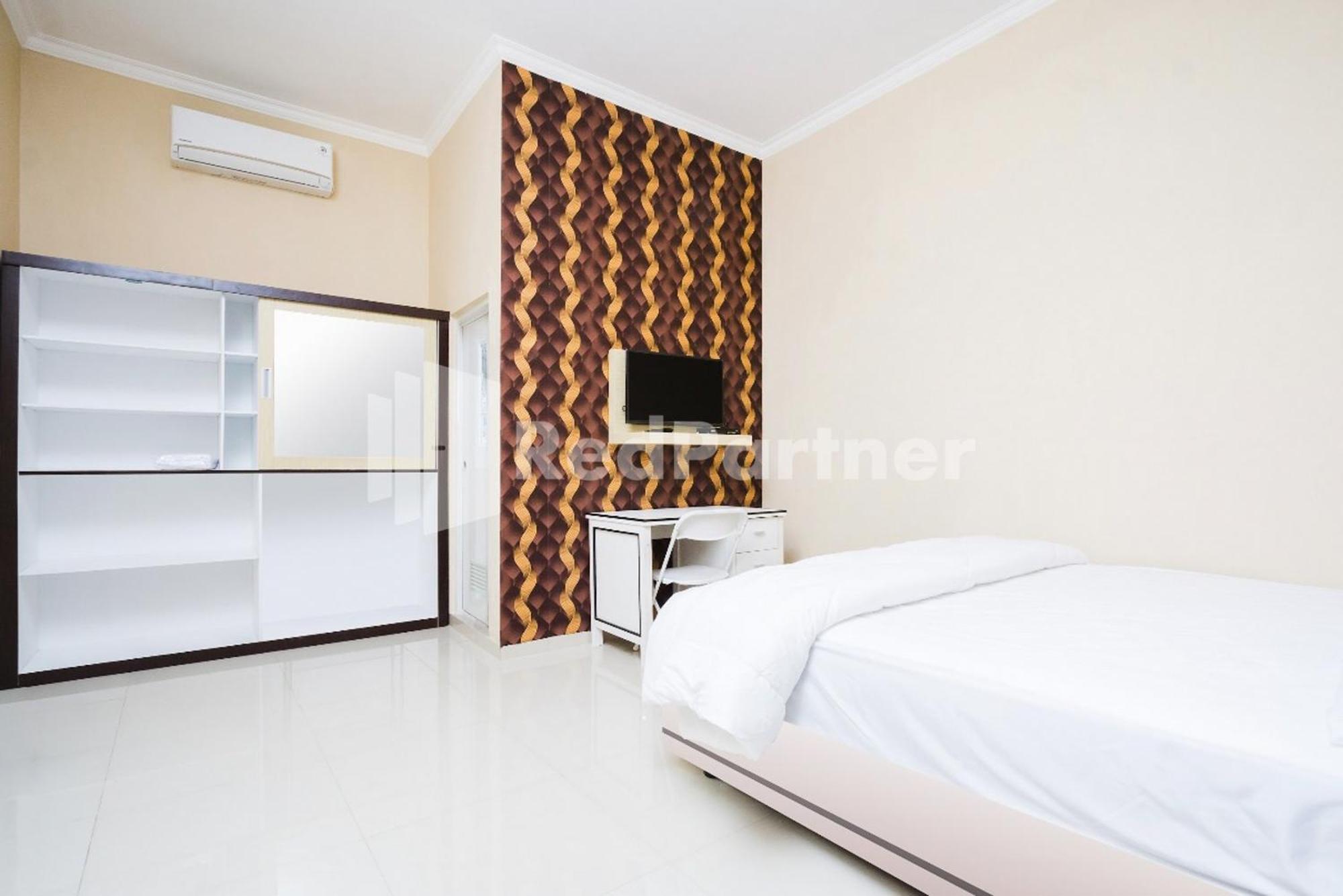 Hotel Omah Kalimosodo Mitra Reddoorz Near Stasiun Malang Kota Baru Exterior foto